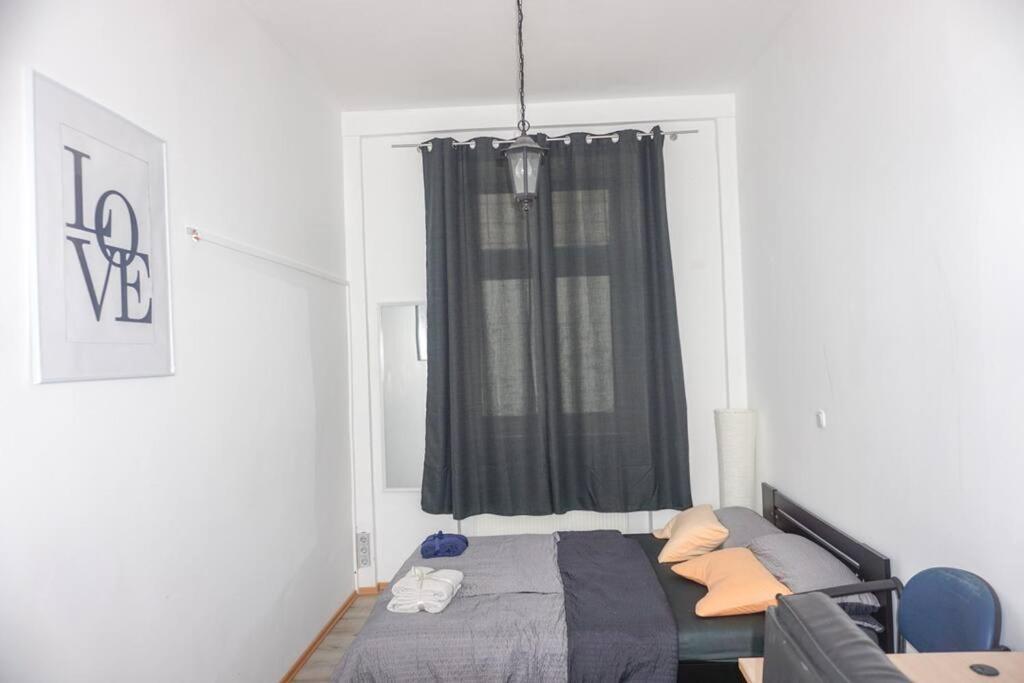 Apartment In Wuppertal - Charmante 3-Zimmer-Oase Mit Kamin Und Badewanne Eksteriør billede